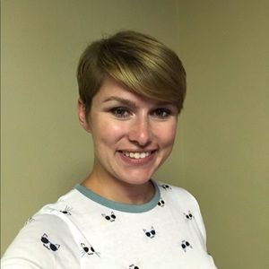 Meet your Posher, Cassandra